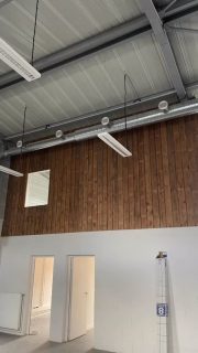 I Projet Sîlot I
Commande de 3 bardages en cotraitance avec @mercirene31 pour le @villeperigueux, fabrication 100%reemploi. 
#reemploi #association #bois #bardage #menuiserie #écoresponsable